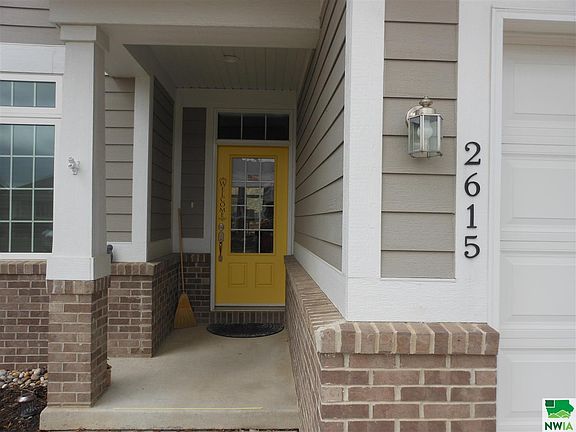 2nd image of 2615 Castles Gate Dr