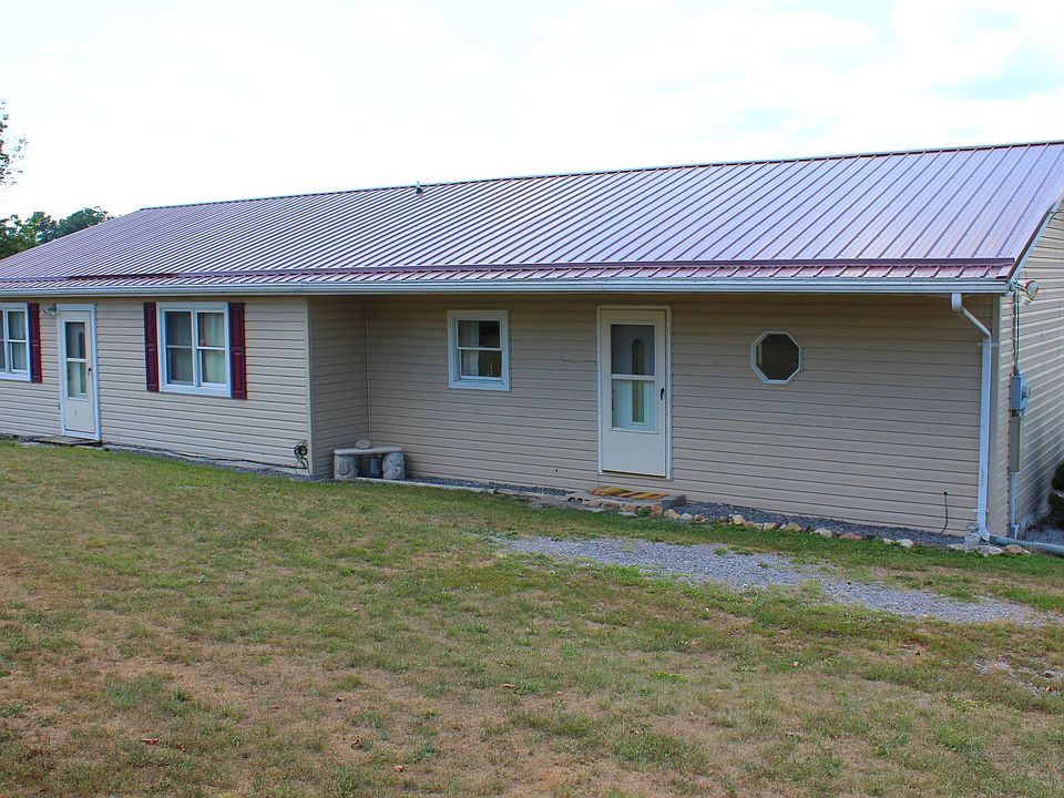 3 BR 2 BA Stick Built Ranche