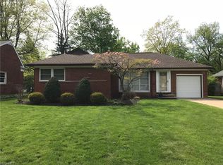 1188 Blanchester Rd, Lyndhurst, OH 44124