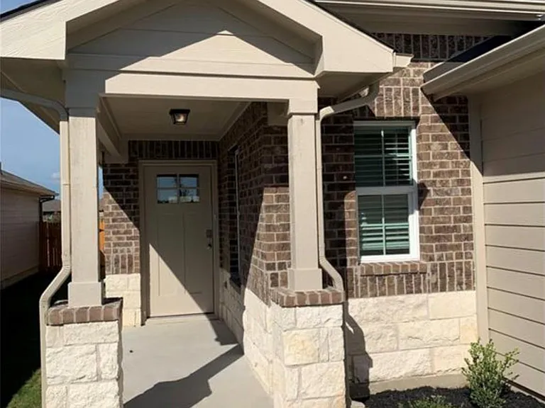 13910 Levy Ln — Photo 2
