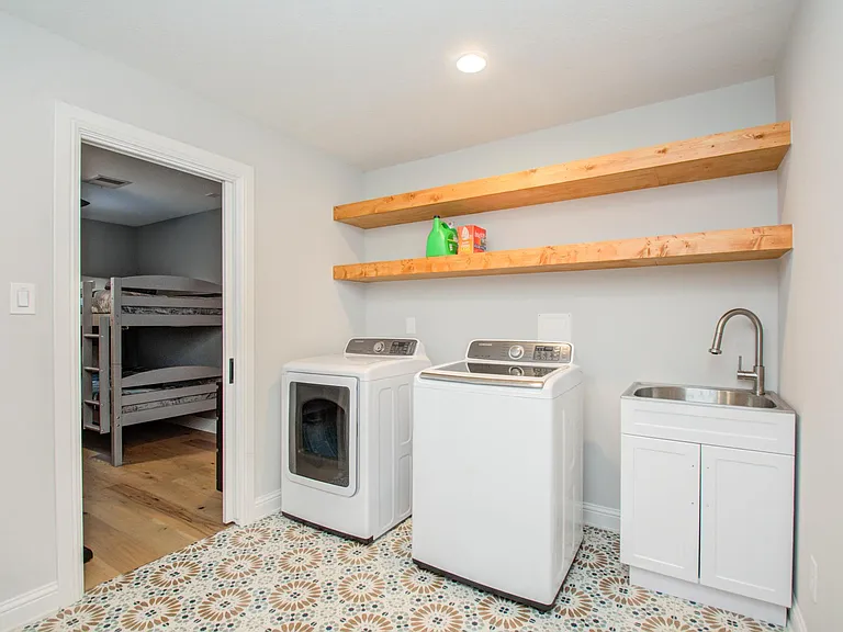 19 Alden Glen Ct — Photo 32