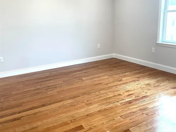 761 B 4th Street image 21 of 34