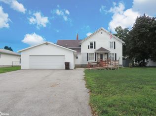 110 3rd St NE, State Center, IA 50247