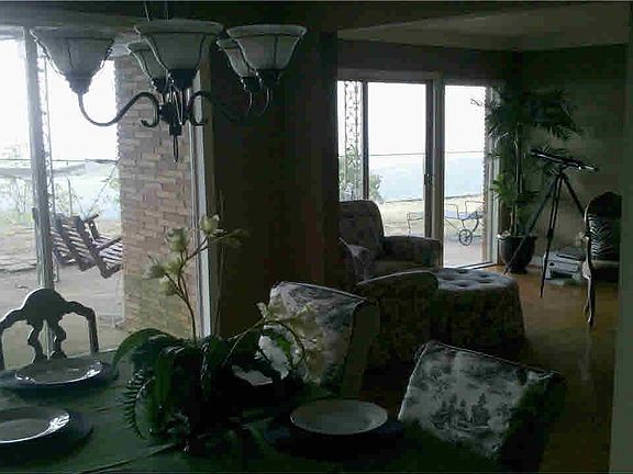4th image of 1229 Bellevue Dr