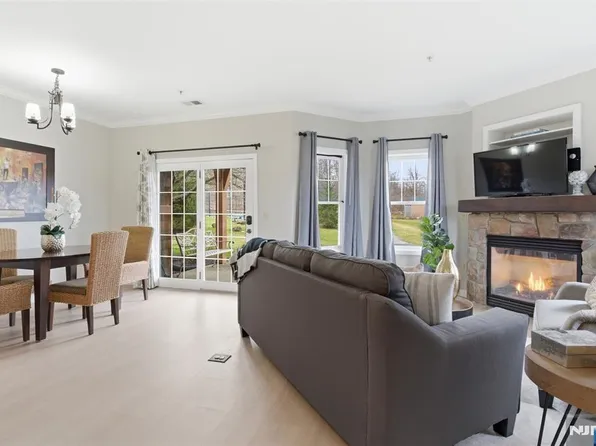 2 Pine Cres Unit 14, Vernon, NJ 07462