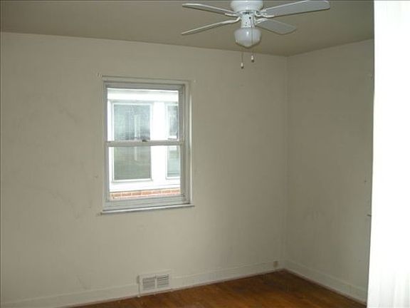 5th image of 871 S Schenley Ave