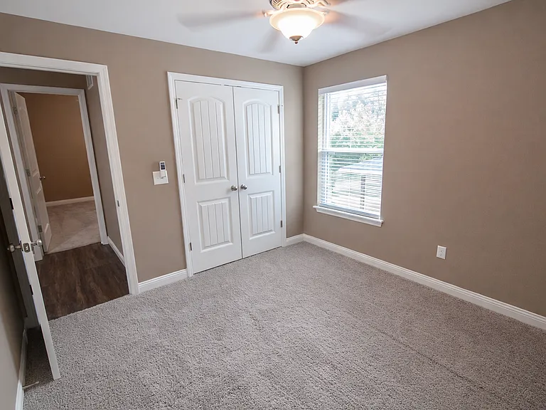 2810 Amberwood Ct — Photo 22