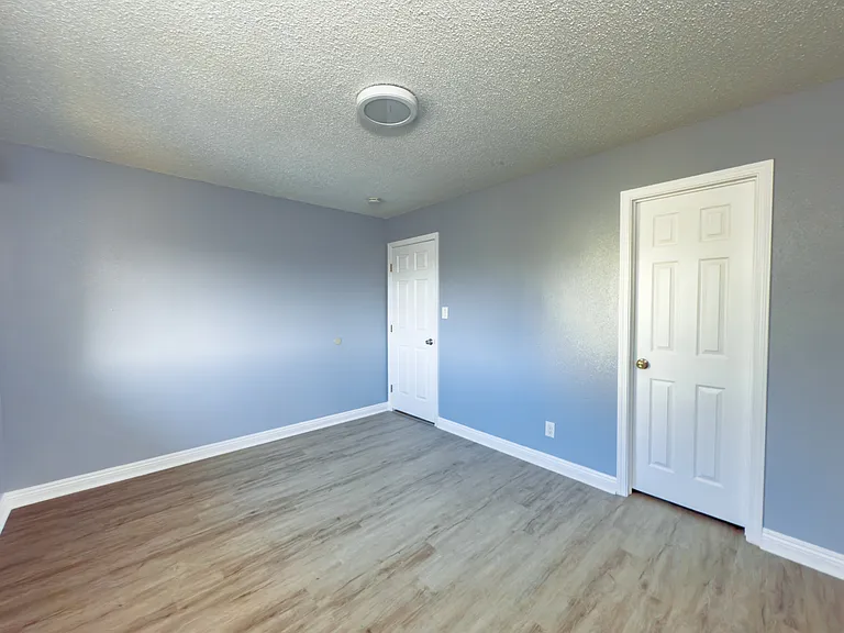 10923 California Ave #B — Photo 8