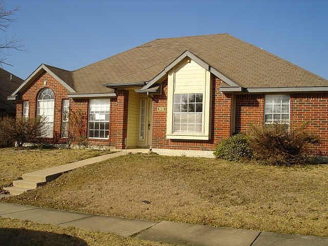 2nd image of 1415 Springcrest Dr