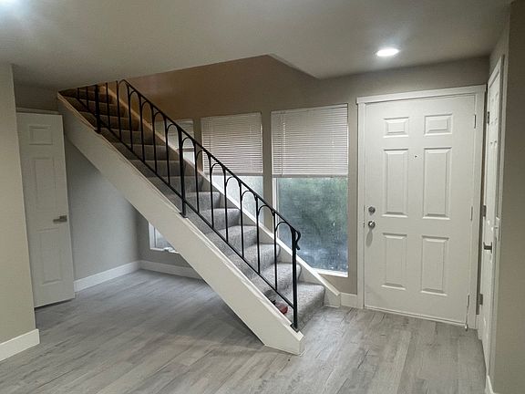 3rd image of 14321 NE 7th Pl APT 1