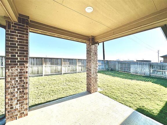 4th image of 6814 Barrington Creek Trce