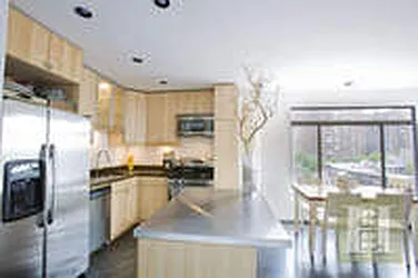 Rented by Auriel Group, LLC 