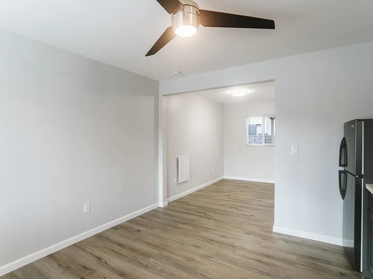 4205 Noyes St #9 — Photo 7