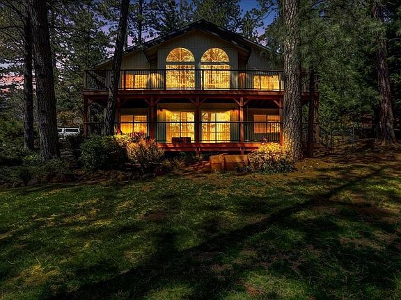4th image of 17118 Lawrence Way