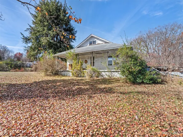 2945 Thickety Rd, Clyde, NC 28721