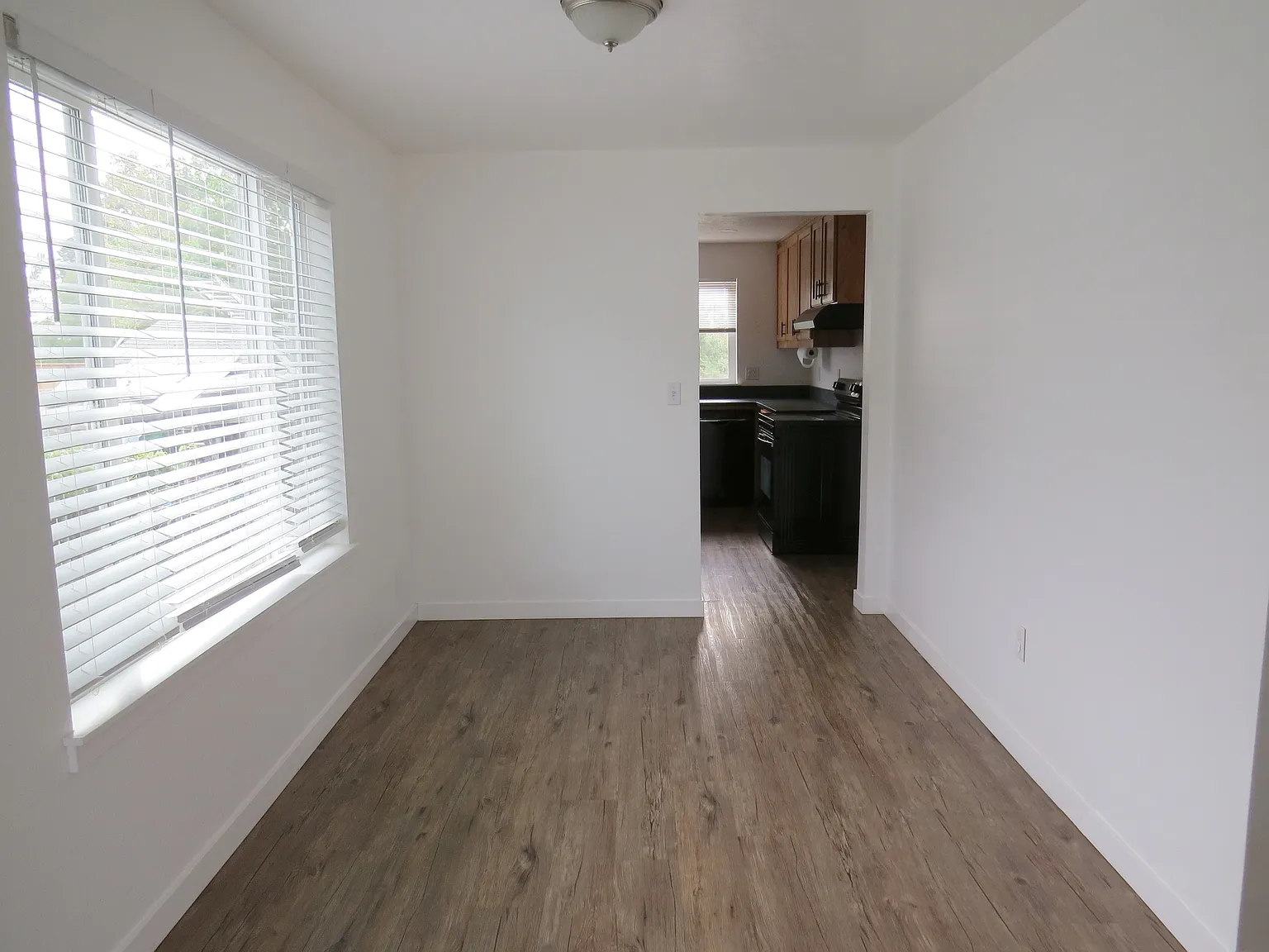 2 bed, 858 sqft, $1,495 — Photo 4