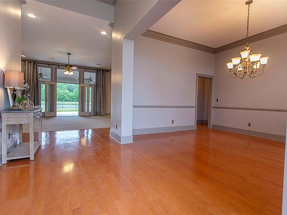 4th image of 8879 Dunlake Dr