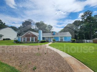 638 Greenvale Rd, Lawrenceville, GA 30043
