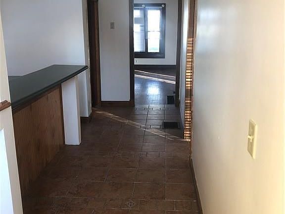 5th image of 218 N Tremont St