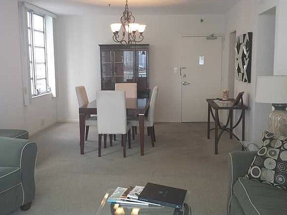 3rd image of 1000 West Ave APT 611