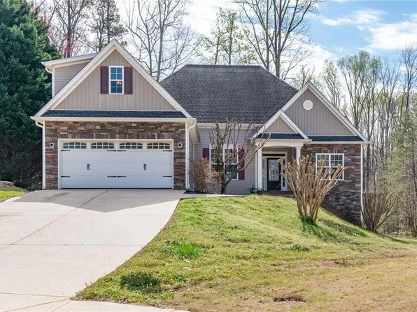 4619 Wakefield Ln, Gainesville, GA 30506