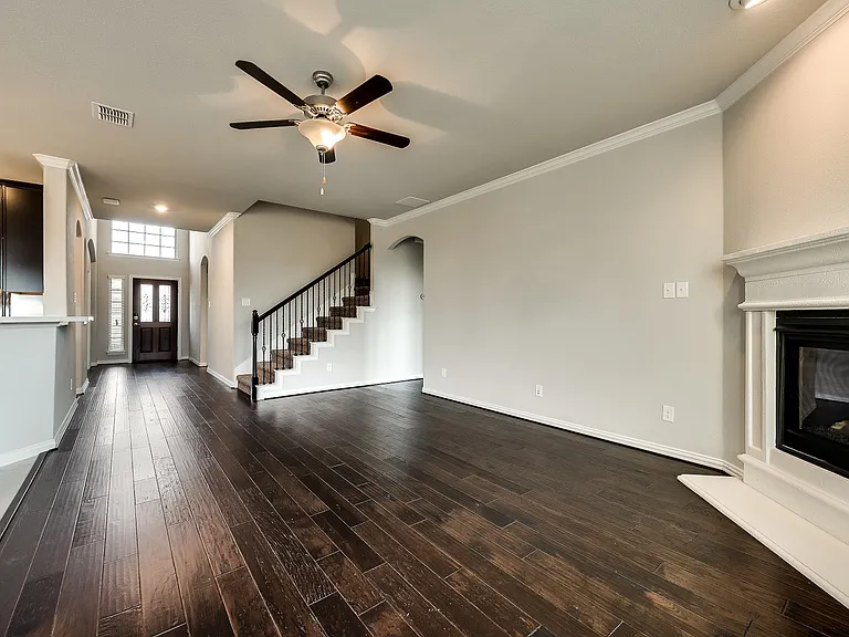 15925 Holly Crk — Photo 12
