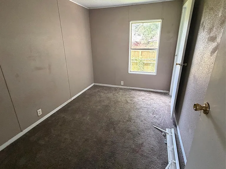 24610 E Needham Rd — Photo 4