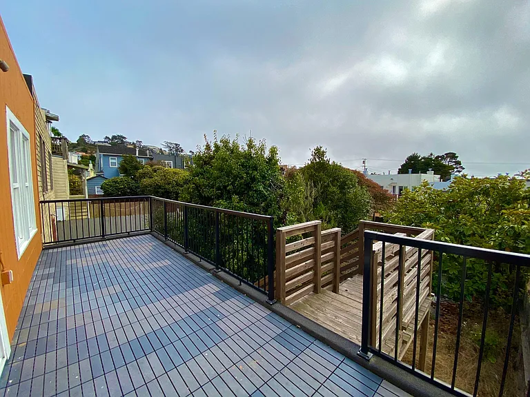 231 Jules Ave — Photo 10