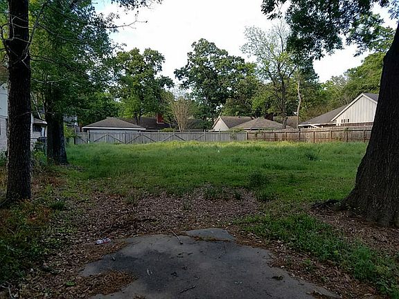 3rd image of 13034 Memorial Dr