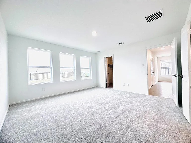 27527 Sunterra Village Dr — Photo 11