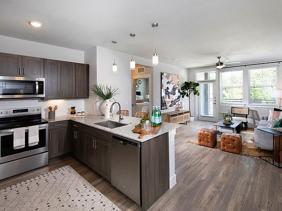 3rd image of 14914 Vintage Preserve Pkwy #2111