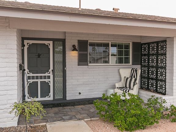 2nd image of 3949 E Lupine Ave