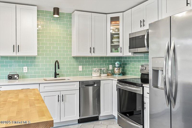 5th image of 77 Daytona Avenue