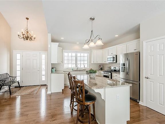 5th image of 5220 Whitecliff Dr