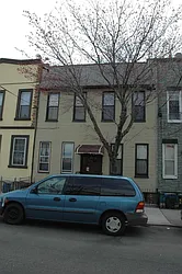1882 Gates Avenue  image 1 of 1