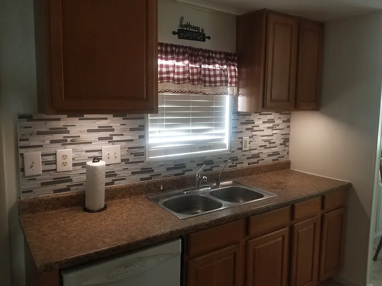 3138 Lake Dr — Photo 14
