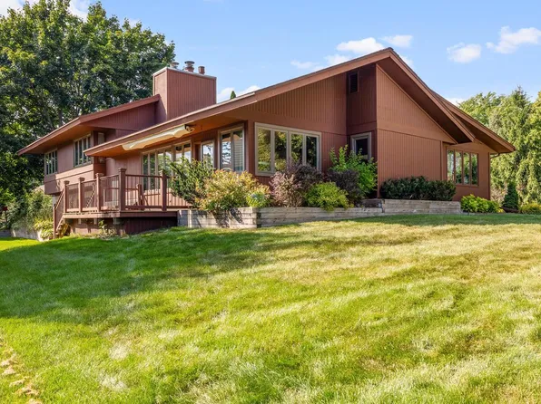817 Linden ROAD, Kohler, WI 53044