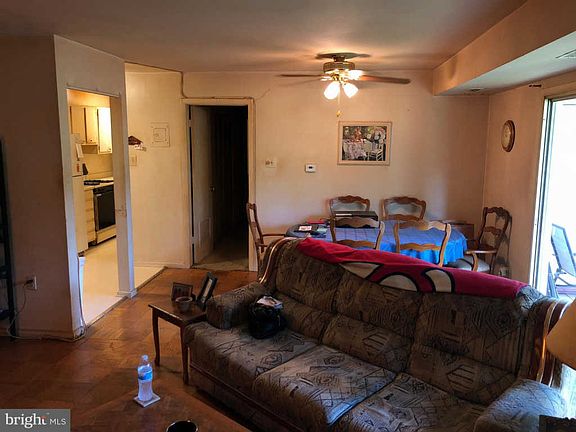 2nd image of 208 Park Terrace Ct SE APT 49