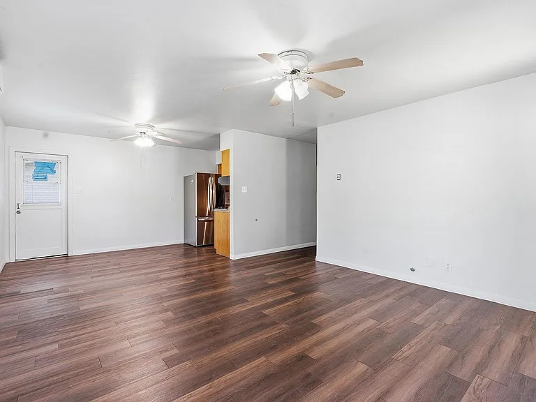 3607 Wilson St — Photo 12
