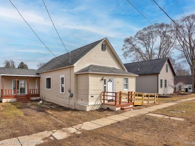 117 S Irving St, Saint Charles, MI, 48655