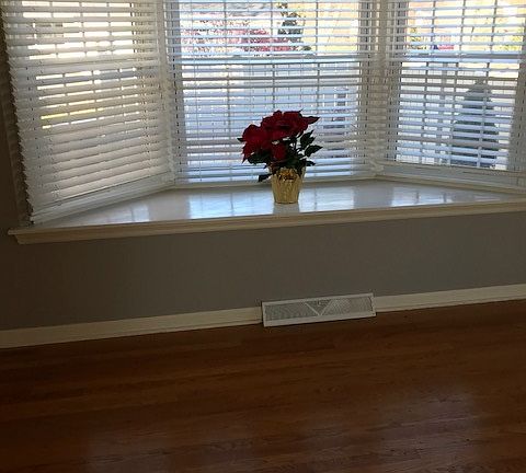 5th image of 2037 Kenilworth Ave