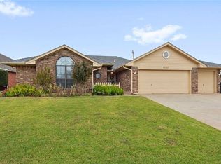 8233 Wilshire Ridge Dr, Oklahoma City, OK 73132
