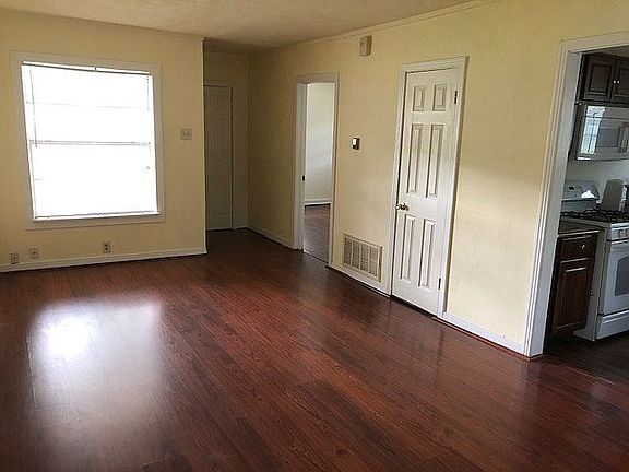 3rd image of 1202 Clint St #1202