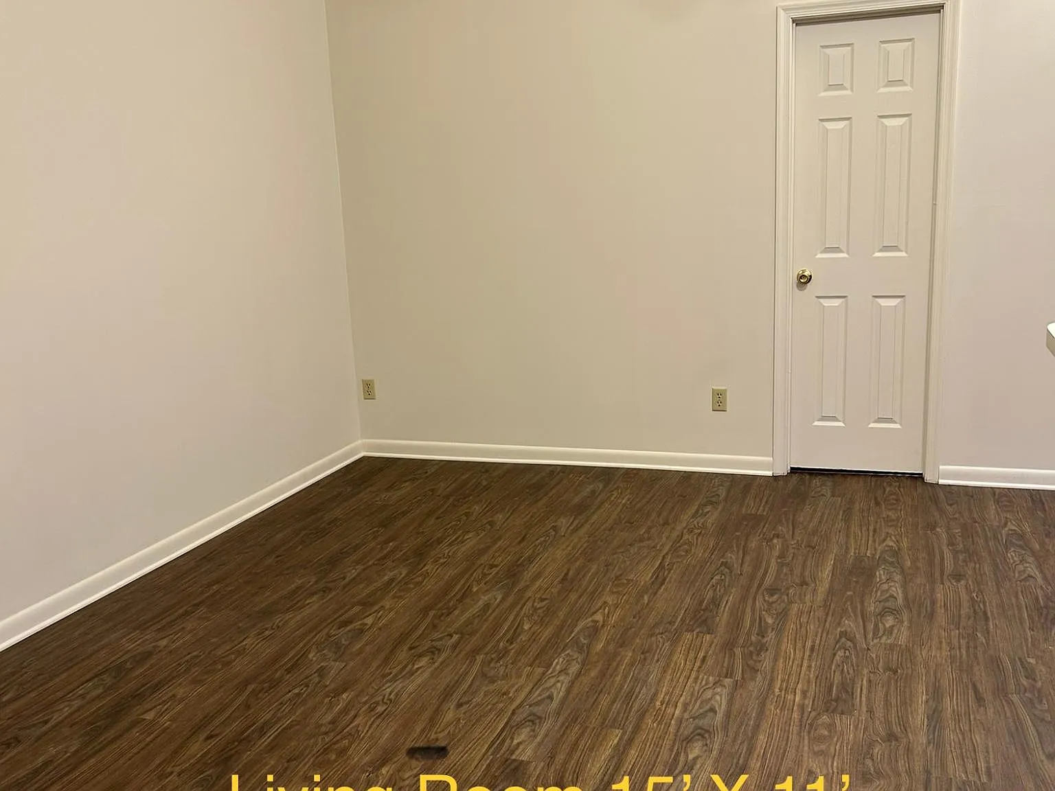 21 Cambridge Ln — Photo 3