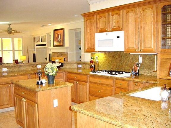 5th image of 1840 Duckhorn Ln #0-