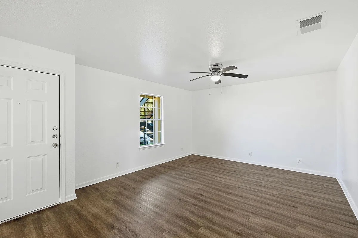Building Photo - 3201 El Salido Pkwy #512
