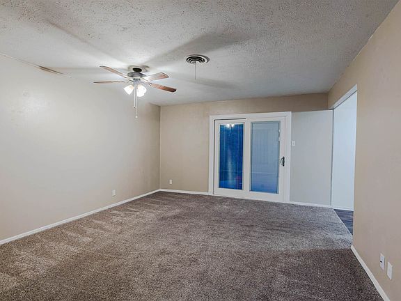 3rd image of 2270 Bella Vista Dr