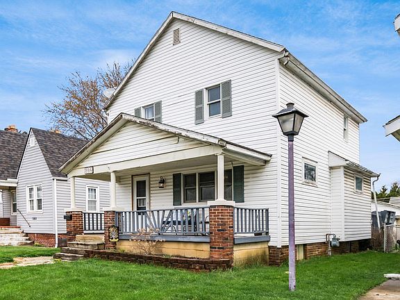 4th image of 596 Townsend Ave