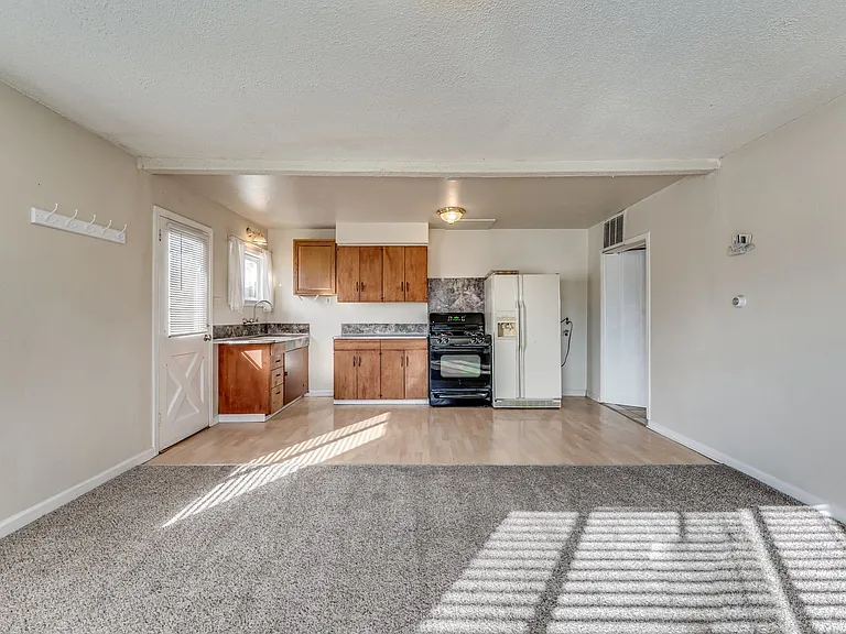 1459 G St — Photo 3