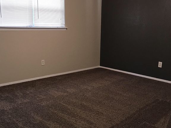 3rd image of 1800 Jay Cir APT F